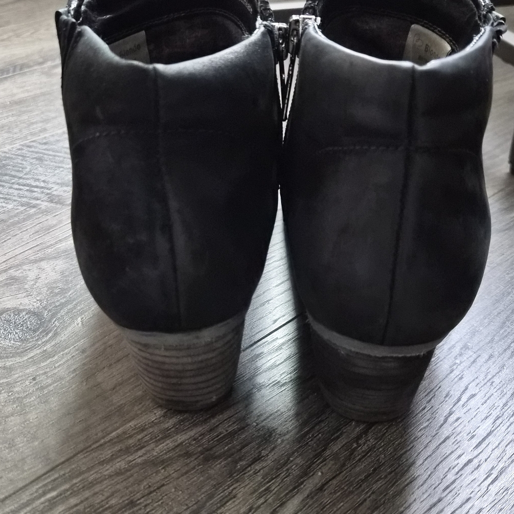 Blondo Black Waterproof Suede Ankle Boots Booties Women's Size 8M EUC - Picture 4 of 7